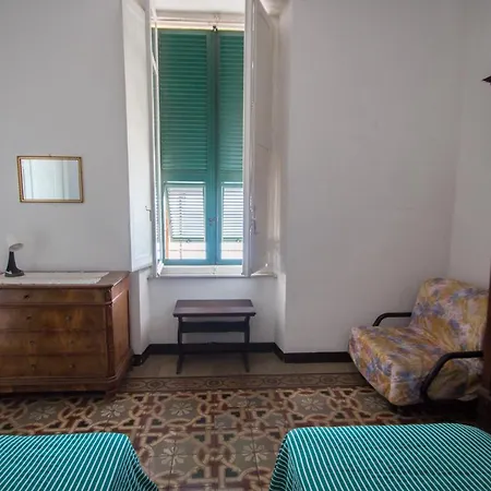 In Prima Fila Frontemare Apartment Varazze